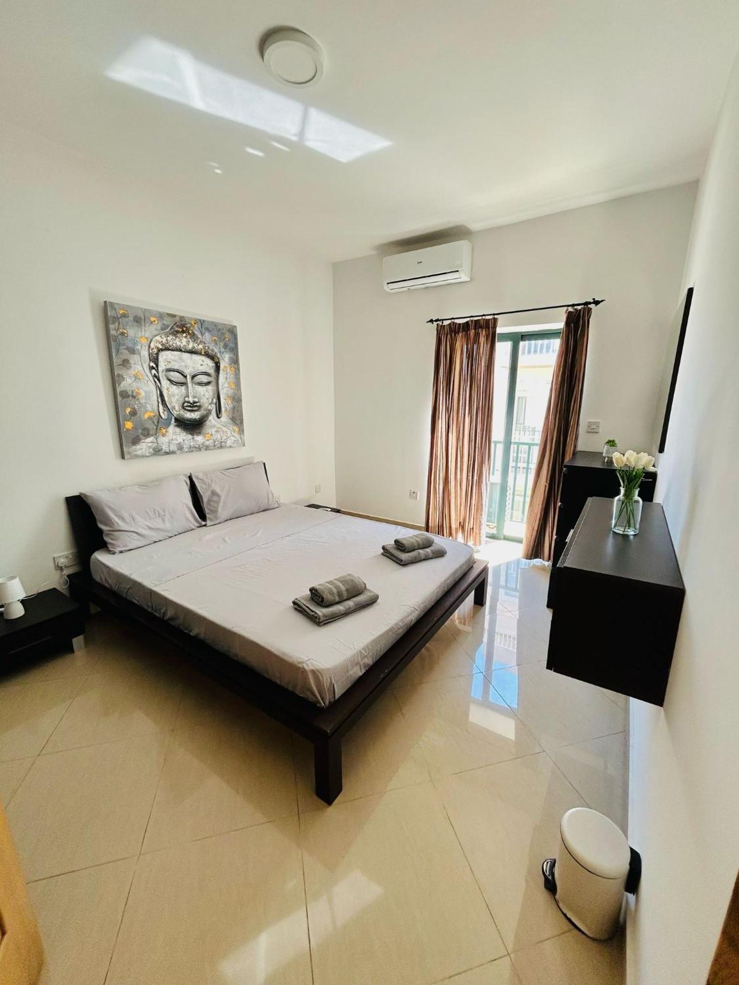 Island Breeze Apartment Saint Julian's Exterior photo